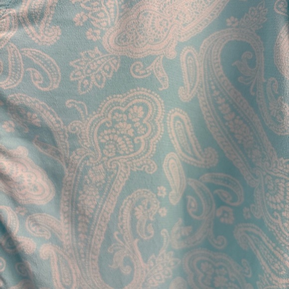 LOFT  Turquoise & White Paisley Puff Sleeve Ladies V-Neck Blouse Top Size Medium - Picture 8 of 9
